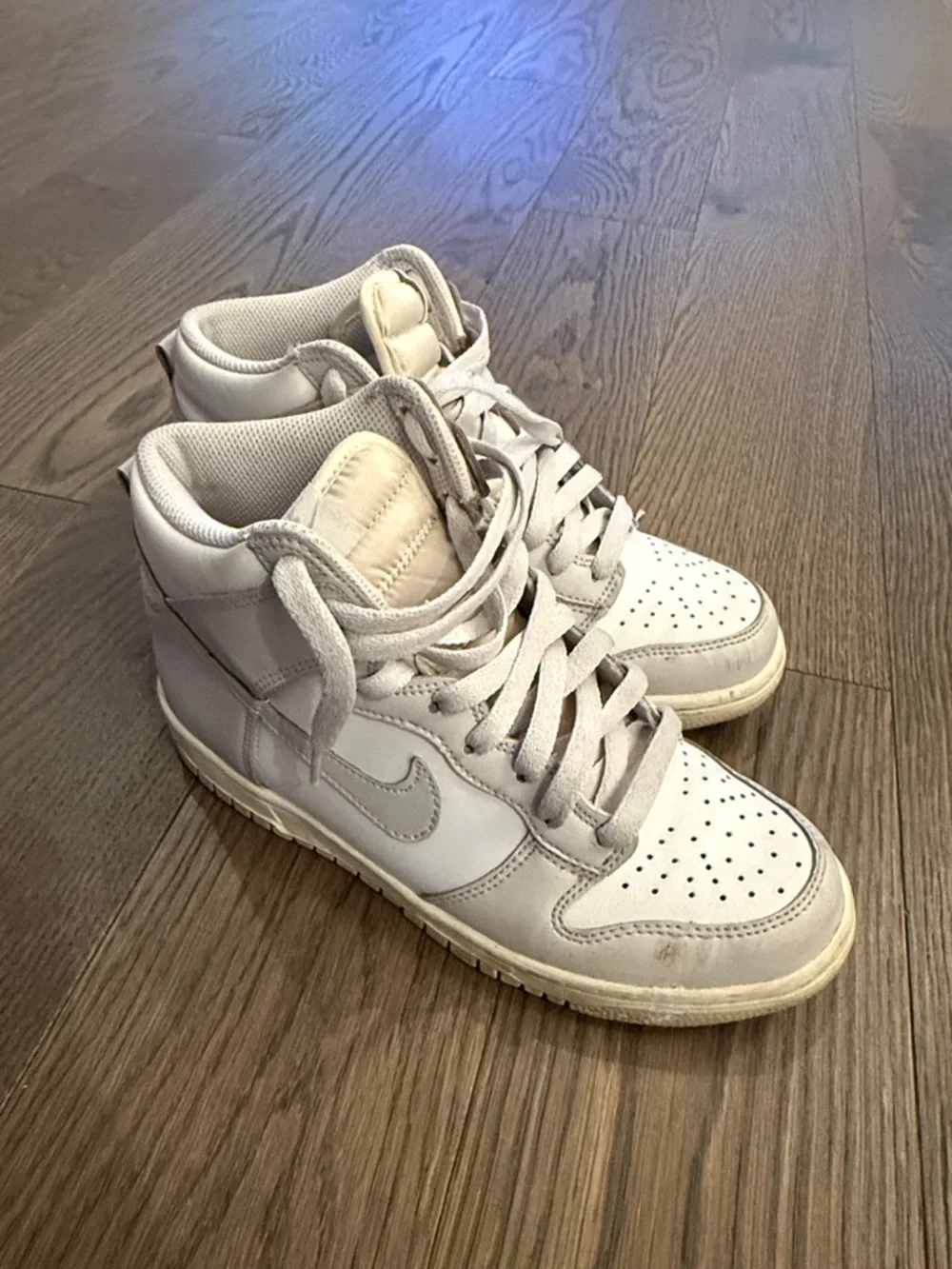 Nike High-Top Sneaker in White and Light Grey - Picture 2 of 13